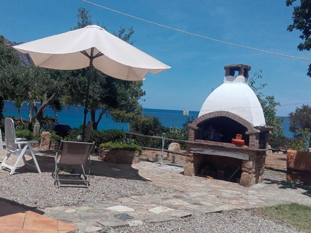 Casa Leonardo Lägenhet Tertenìa Exteriör bild